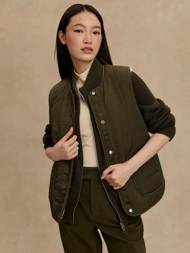 Varley Audrea Reversible Gilet - Sandshell/ Forest Night-4