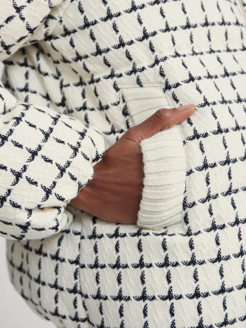 Varley Eugene Check Short Puffer - Egret Mono Check-1