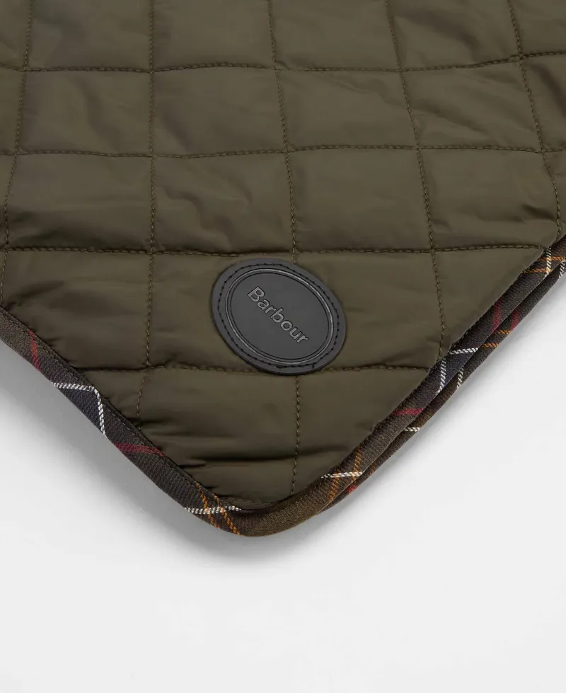 Barbour Dog Quilt and Fleece Blanket-1