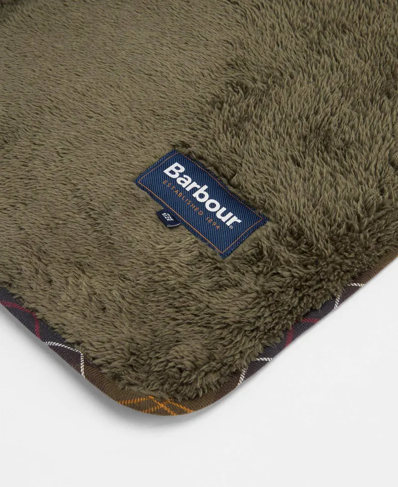 Barbour Dog Quilt and Fleece Blanket-3