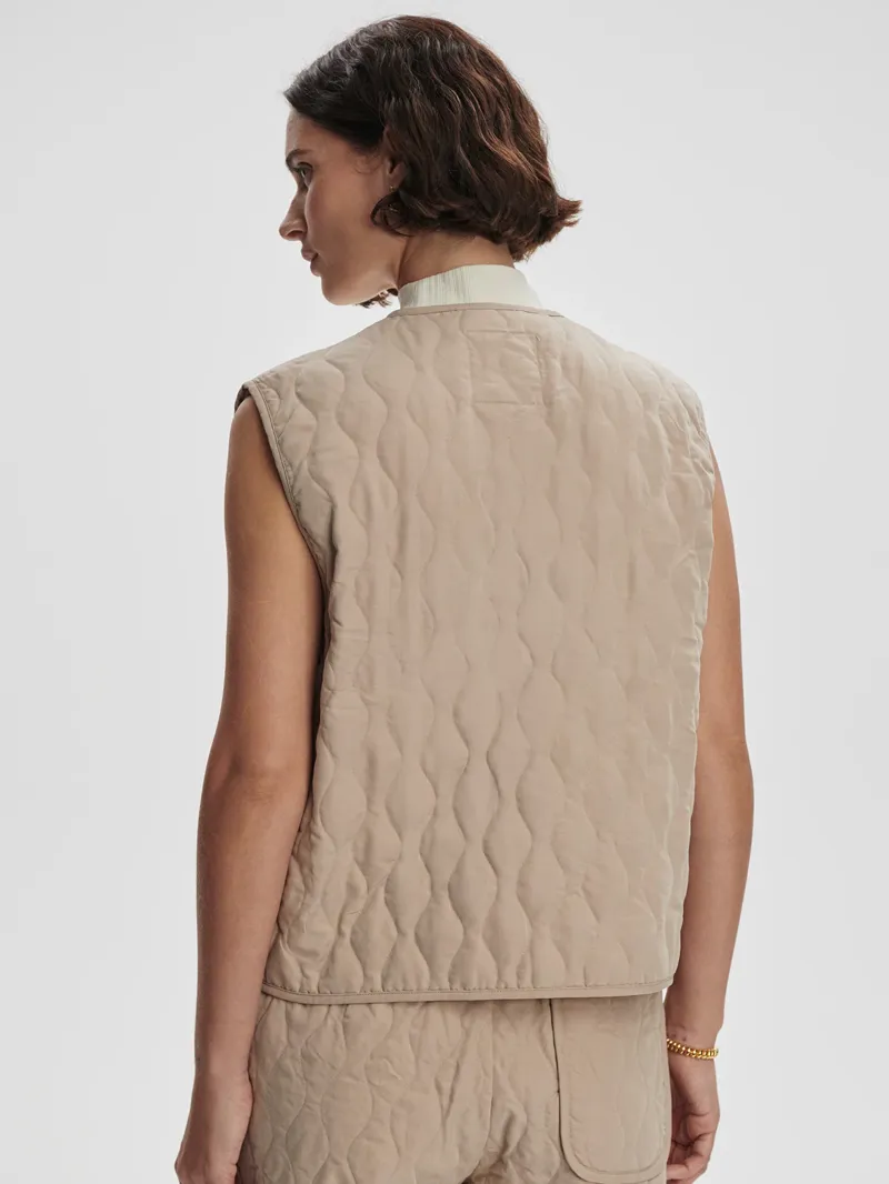 Varley Karla Quilted Gilet - Light Taupe-1
