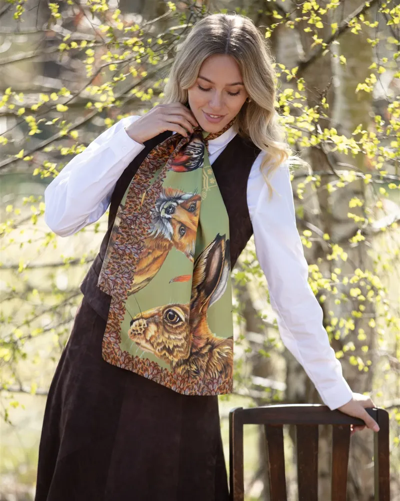 Clare Haggas A Head Of The Game Fern Green Classic Scarf-6