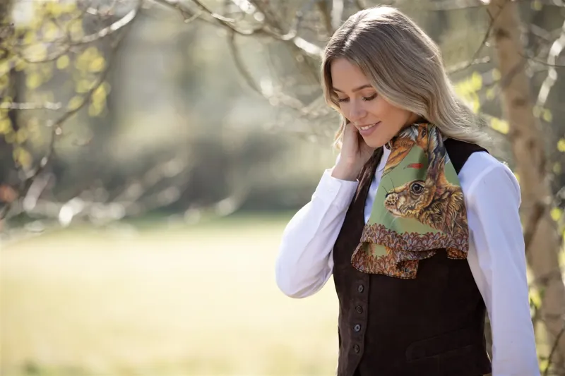 Clare Haggas A Head Of The Game Fern Green Narrow Scarf-4